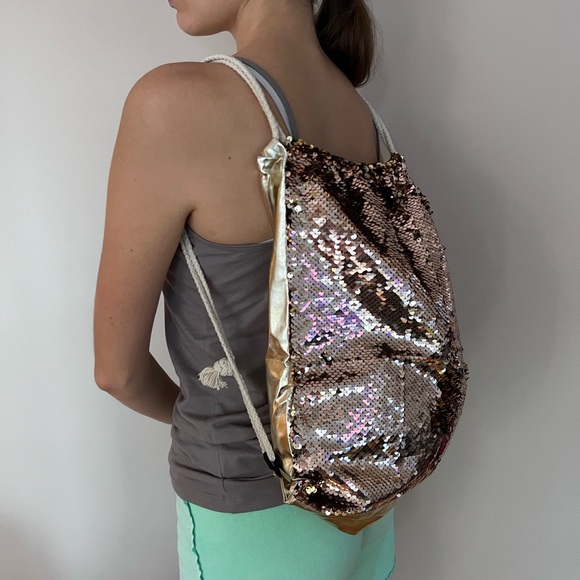 Sparkly backpack 🎒 - Picture 1 of 9